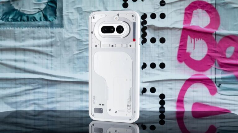 Rival da Apple e Samsung chega ao Brasil: Anatel homologa celular da Nothing
