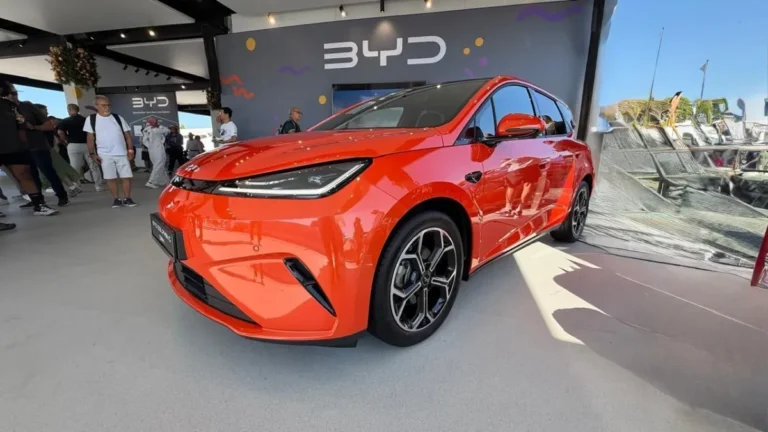 BYD Dolphin G: híbrido plug-in chega em novembro por até R$ 150 mil