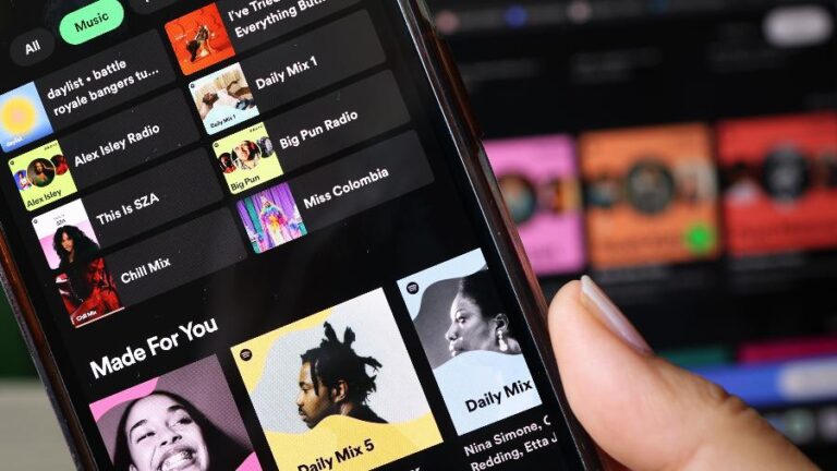 Spotify apaga 500 mil plays após esquema bilionário de apostas viciar ranking