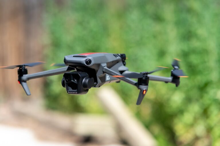 Terras raras: os minerais escondidos que fazem o drone voar