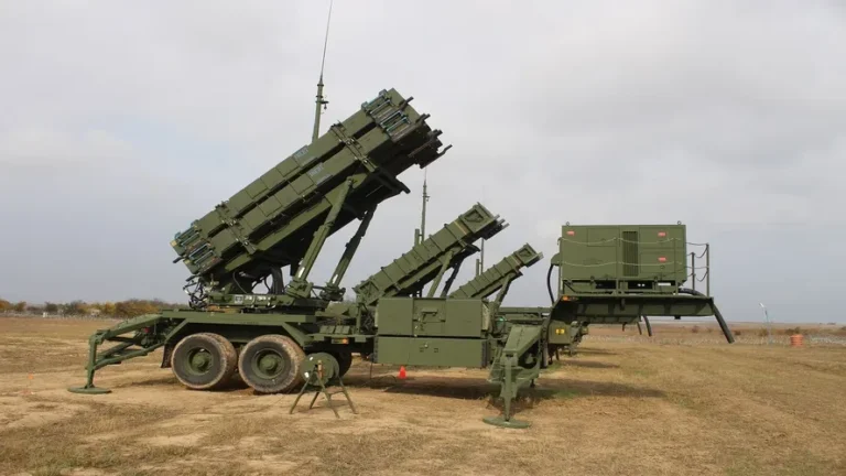 Os EUA estão ficando sem armas na guerra contra o Irã?