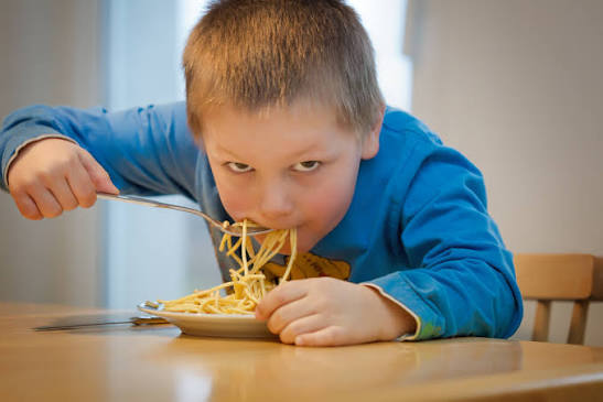 Itália, berço da dieta mediterrânea, vive epidemia de obesidade infantil
