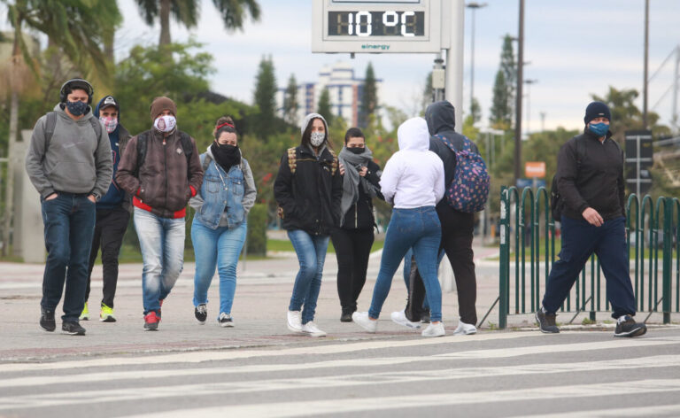 Termômetros despencam: massa de ar polar atinge o Sul e o Sudeste
