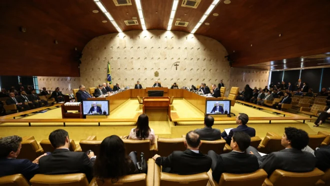 Crise no STF: embate entre Mendonça e Moraes racha o tribunal
